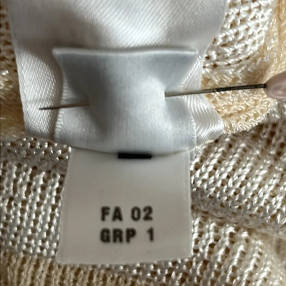 St. John Sport Boatneck Pointelle Knit Wool Blend Sweater in Tan - Size Large - Picture 11 of 12